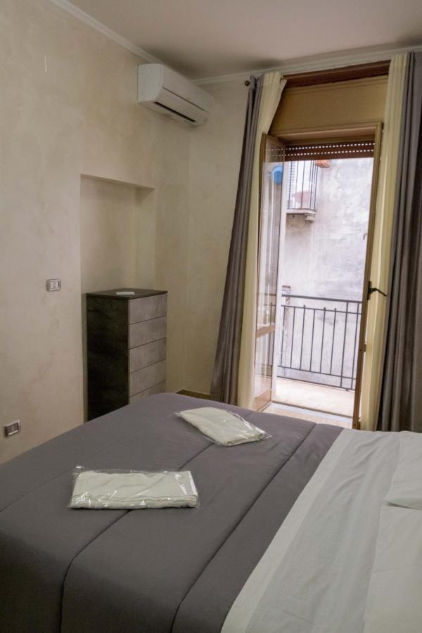 Casa Vacanza Russo Enzo 나폴리 외부 사진