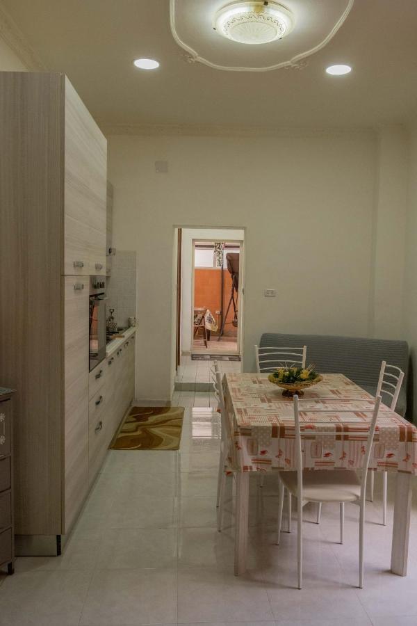 Casa Vacanza Russo Enzo 나폴리 외부 사진